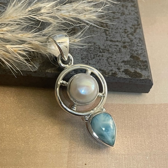 Vizionarte Jewelry - 925 sterling silver natural Larimar with fresh water Pearl pendant “B O H O”
